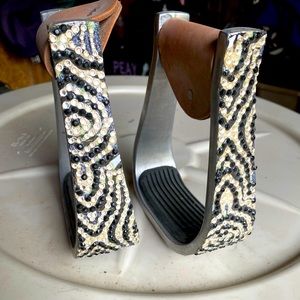Zebra western stirrups